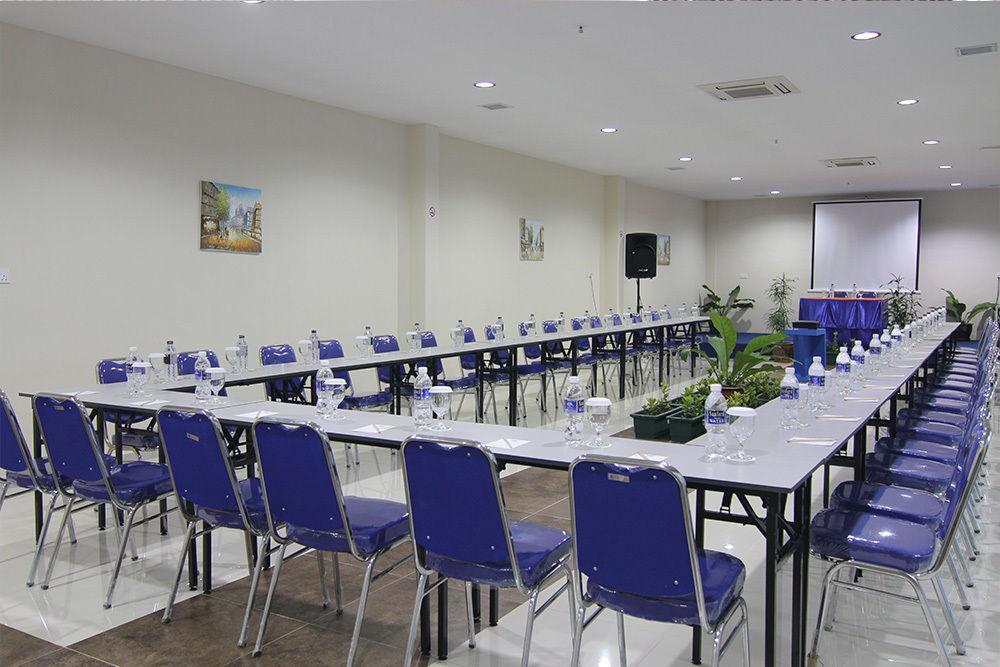 D' Merlion Hotel Sekupang Luaran gambar