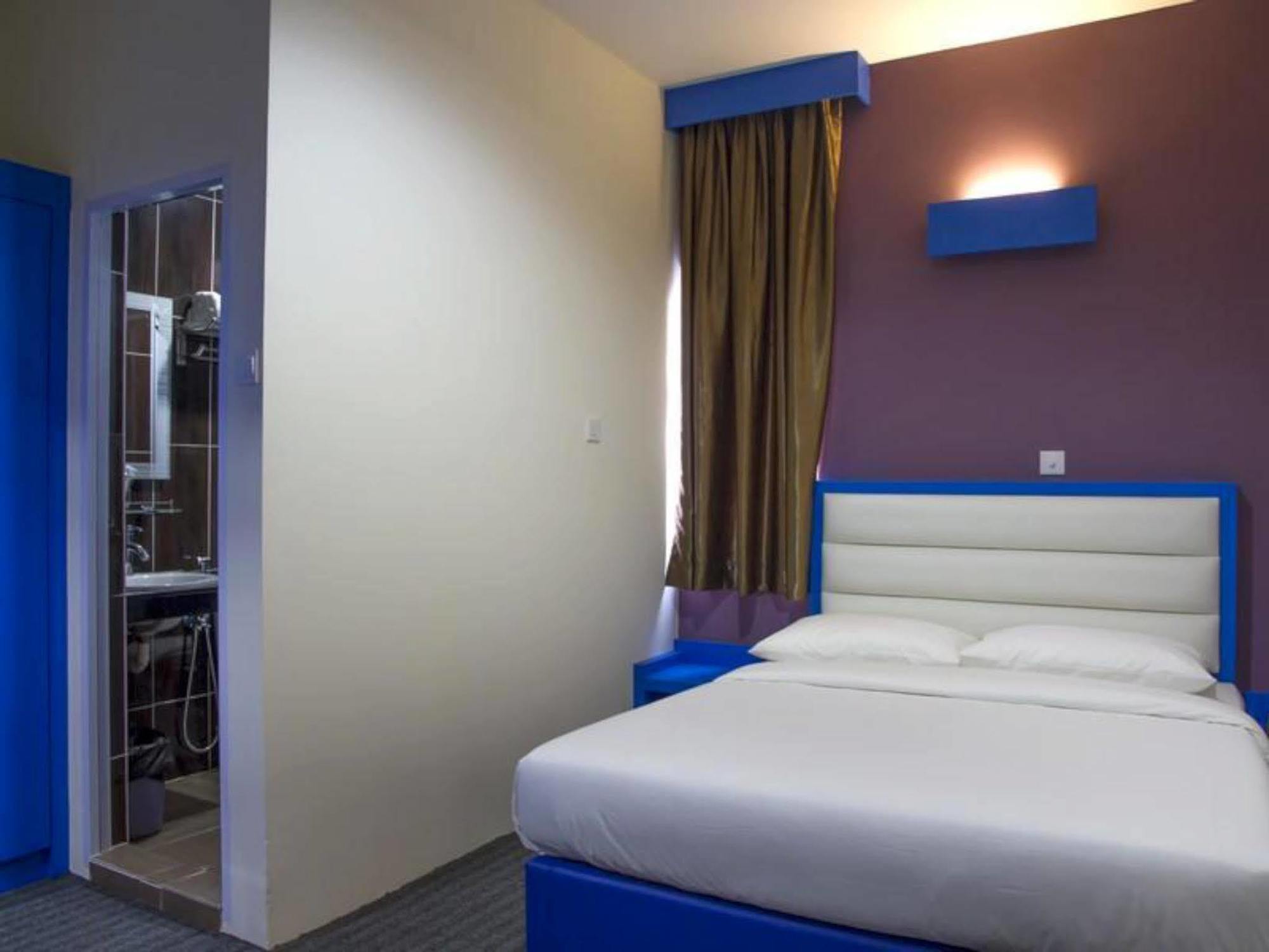 D' Merlion Hotel Sekupang Luaran gambar