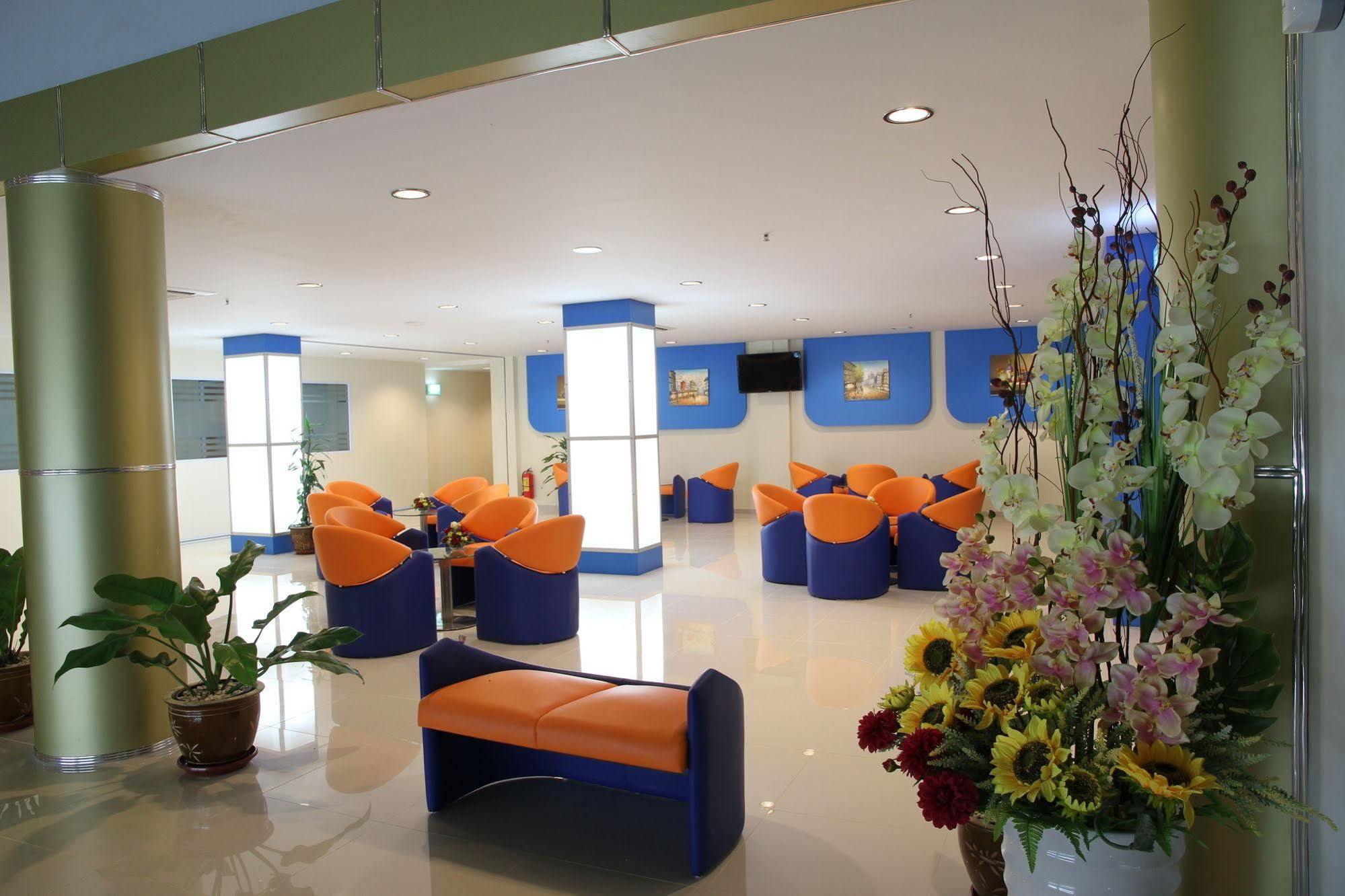 D' Merlion Hotel Sekupang Luaran gambar